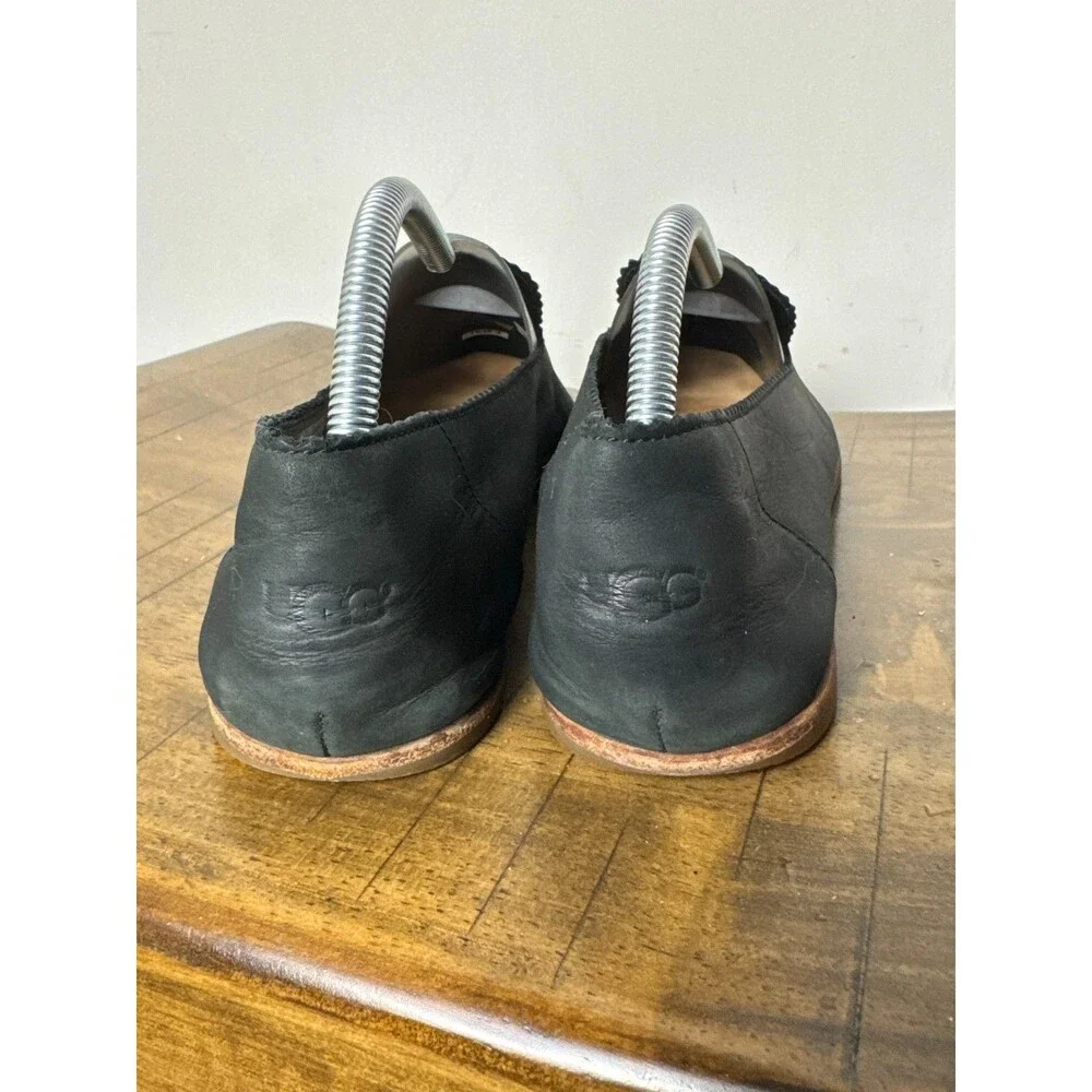 UGG Vista Womens 9.5 Black Leather Loafers Slip On Flats Scalloped Minimalist